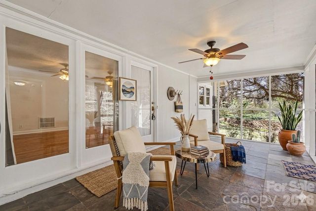 602 Mcadenville Road, Belmont, NC 28012