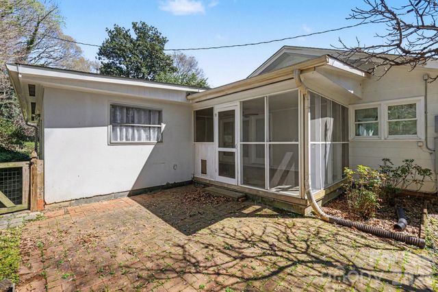 602 Mcadenville Road, Belmont, NC 28012