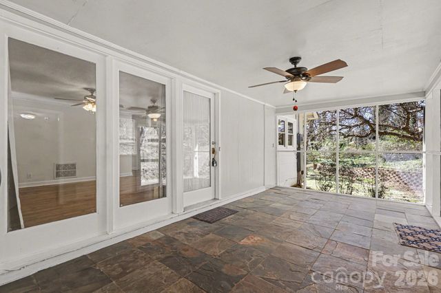 602 Mcadenville Road, Belmont, NC 28012