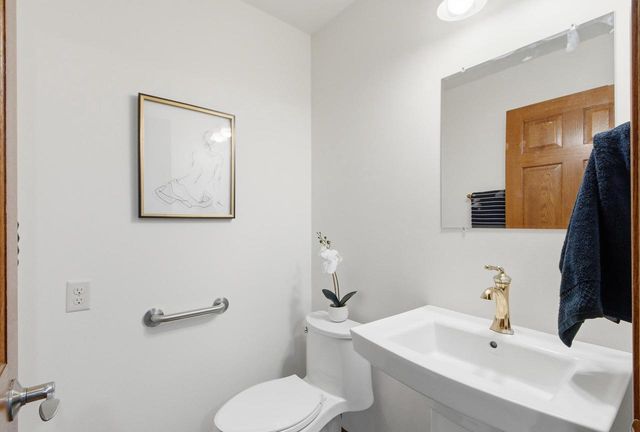 5655 Concord Drive, Fitchburg, WI 53575