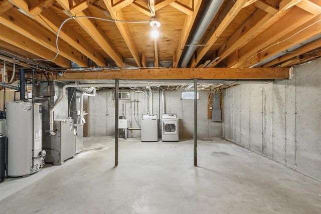 5655 Concord Drive, Fitchburg, WI 53575