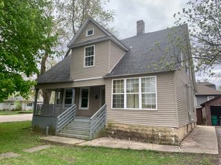 900 JASPER Street, Joliet, IL 60436