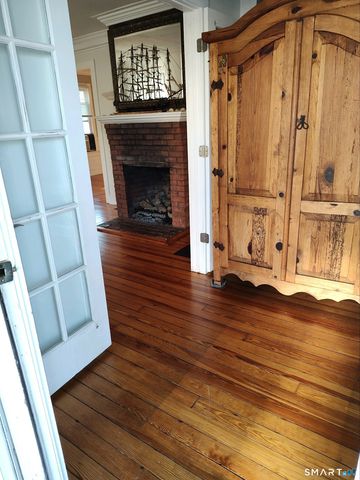 231 Second Avenue, Milford, CT 06460