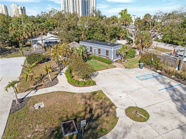 1280 & 1290 Williams ST, Fort Myers, FL 33916