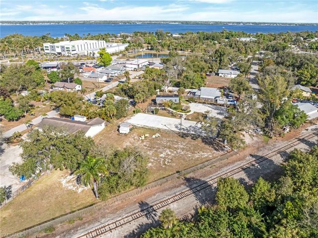 1280 & 1290 Williams ST, Fort Myers, FL 33916