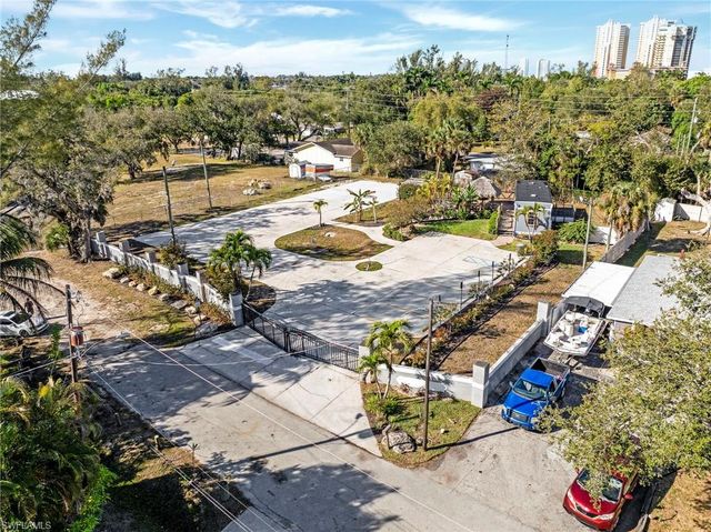 1280 & 1290 Williams ST, Fort Myers, FL 33916