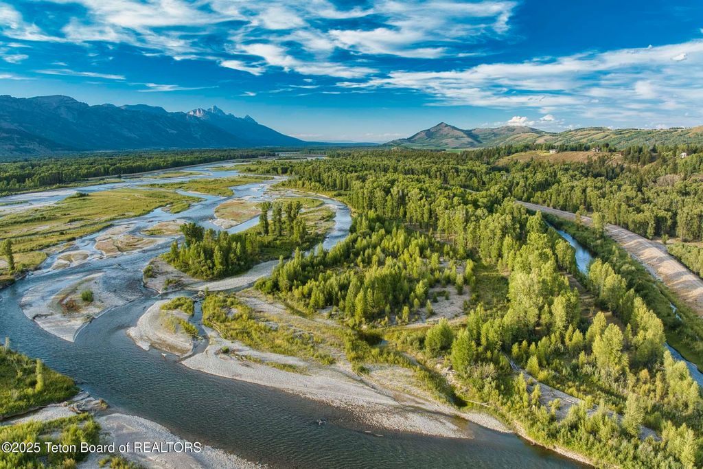 55 S ELY SPRINGS Road, Jackson, WY 83001