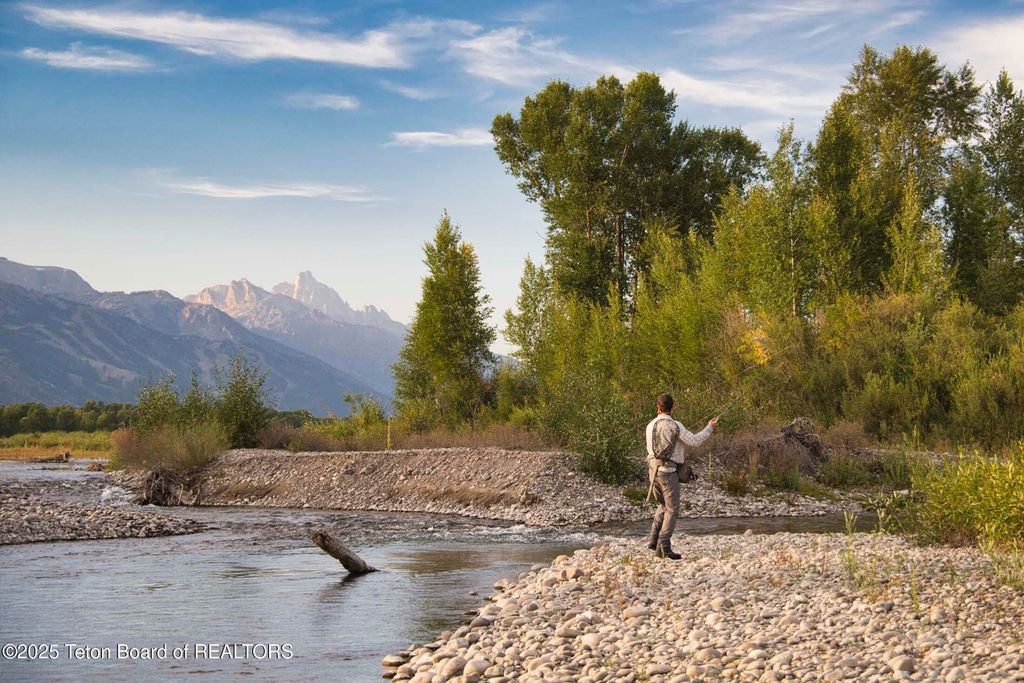 55 S ELY SPRINGS Road, Jackson, WY 83001 photo 10