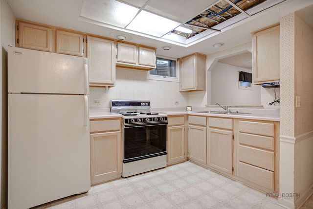 2615 4th Street, Winthrop Harbor, IL 60096