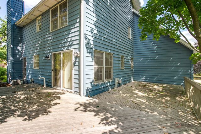 2615 4th Street, Winthrop Harbor, IL 60096