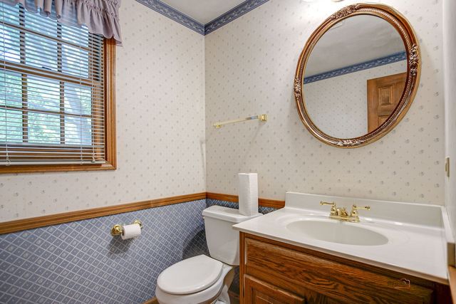 2615 4th Street, Winthrop Harbor, IL 60096