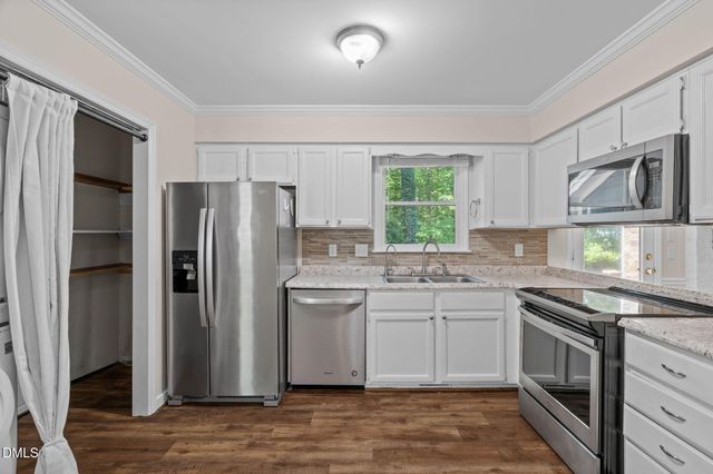 8109 Round Oak Road, Raleigh, NC 27616