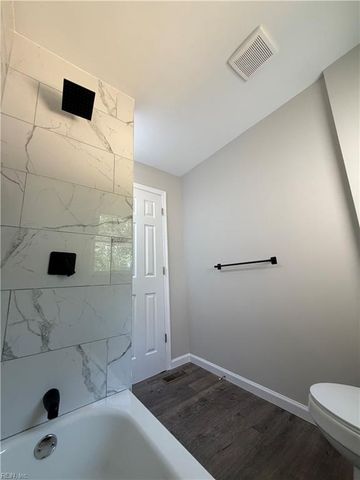 104 Heath LN, Portsmouth, VA 23701