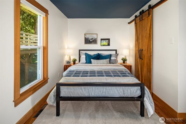 2508 13th Avenue W, Seattle, WA 98119