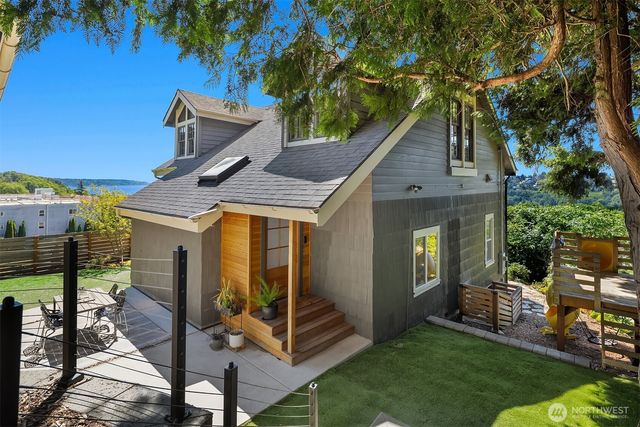 2508 13th Avenue W, Seattle, WA 98119