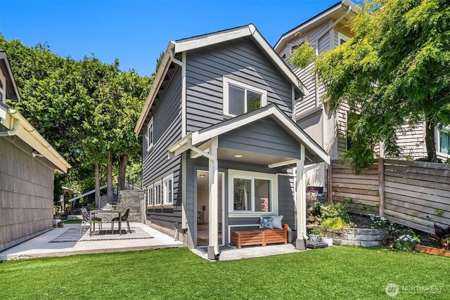 2508 13th Avenue W, Seattle, WA 98119