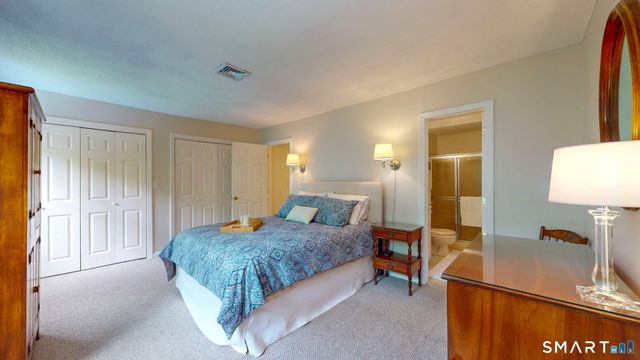 214 Georgetown Drive 214, Glastonbury, CT 06033