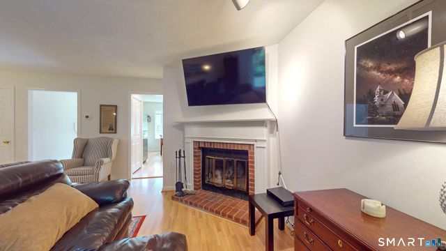 214 Georgetown Drive 214, Glastonbury, CT 06033
