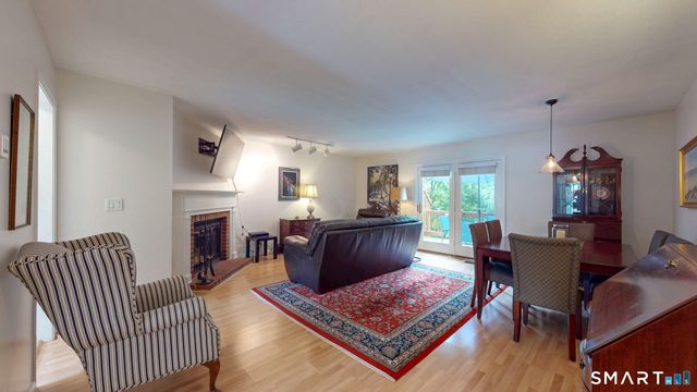 214 Georgetown Drive 214, Glastonbury, CT 06033