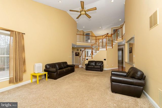 15 RICHLAND DR, Mount Laurel, NJ 08054