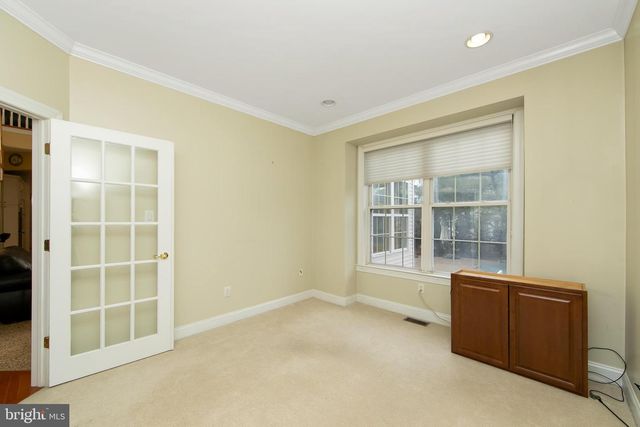 15 RICHLAND DR, Mount Laurel, NJ 08054