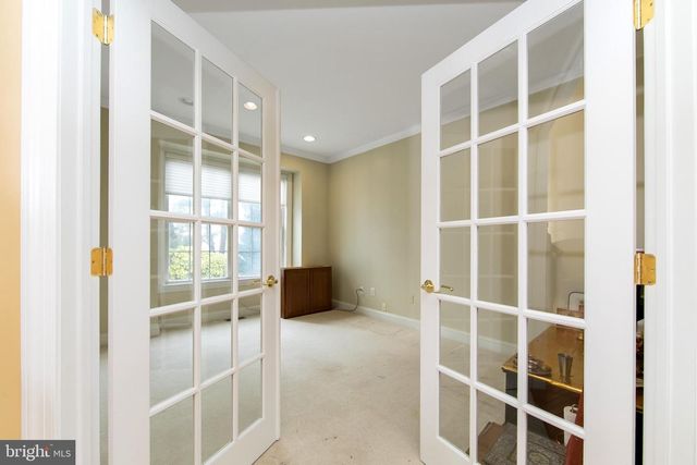 15 RICHLAND DR, Mount Laurel, NJ 08054