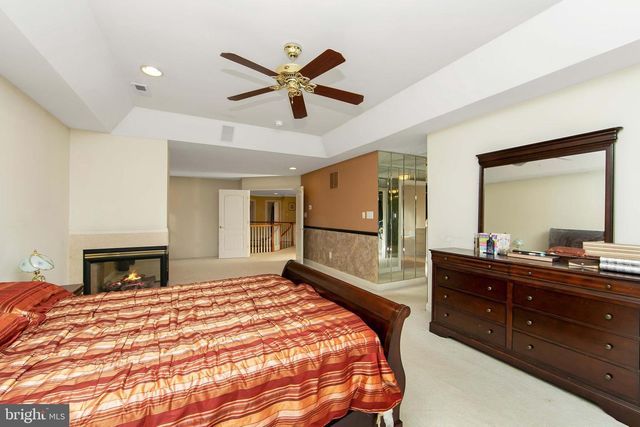 15 RICHLAND DR, Mount Laurel, NJ 08054