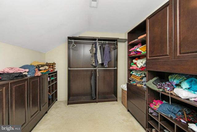 15 RICHLAND DR, Mount Laurel, NJ 08054