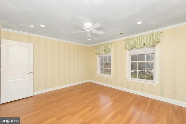 15 RICHLAND DR, Mount Laurel, NJ 08054