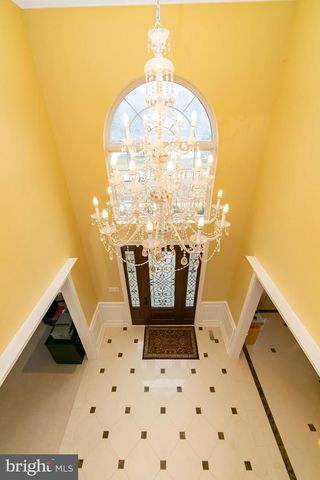 15 RICHLAND DR, Mount Laurel, NJ 08054