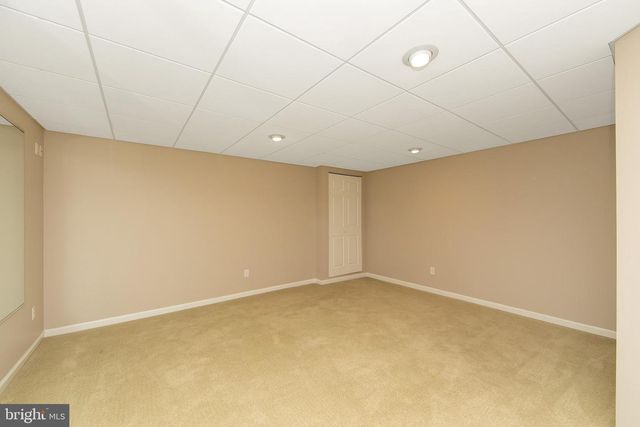 15 RICHLAND DR, Mount Laurel, NJ 08054