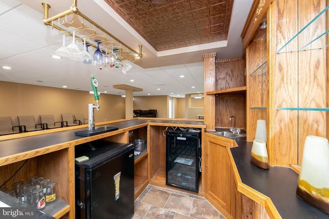 15 RICHLAND DR, Mount Laurel, NJ 08054