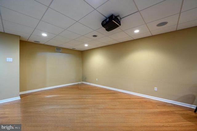 15 RICHLAND DR, Mount Laurel, NJ 08054