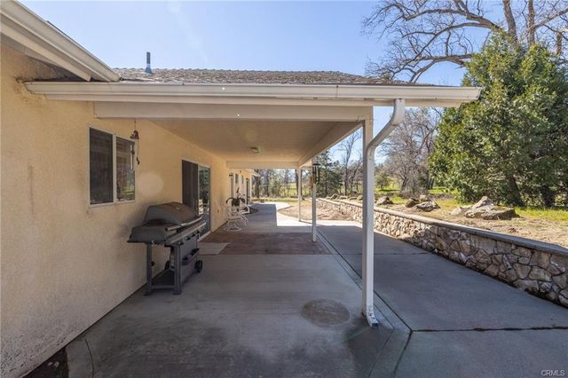 50174 Road 620, Oakhurst, CA 93644