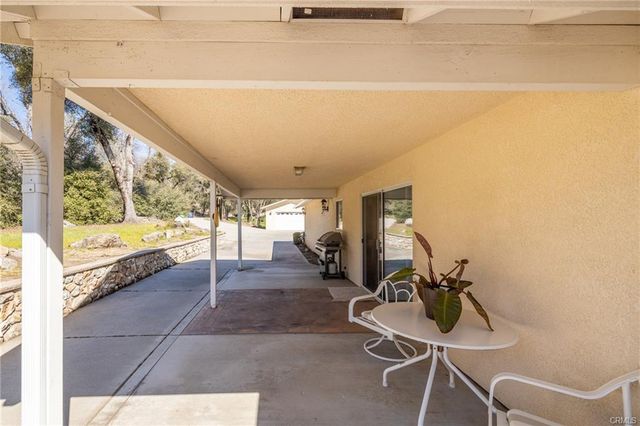 50174 Road 620, Oakhurst, CA 93644