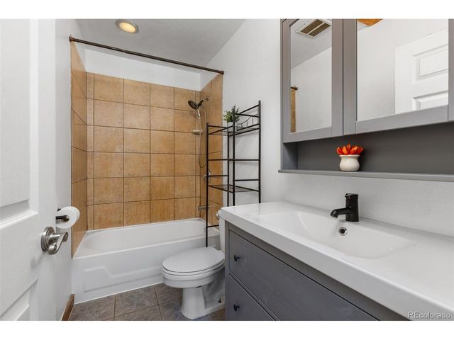 665 Lower Travis Gulch Rd, Black Hawk, CO 80422