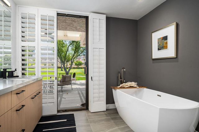 7 Wesleyan Court, Rancho Mirage, CA 92270