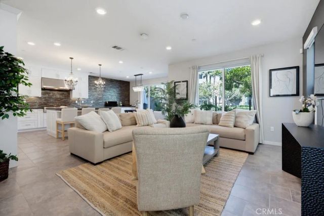 141 Tribeca, Irvine, CA 92612