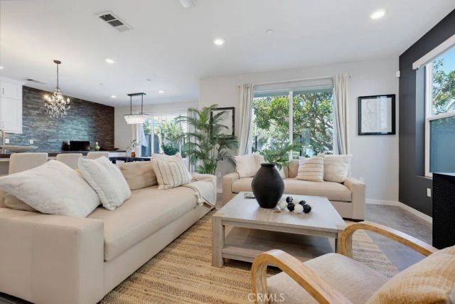141 Tribeca, Irvine, CA 92612
