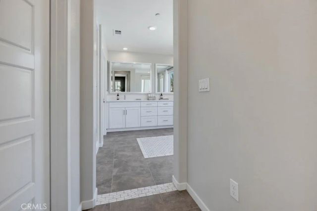 141 Tribeca, Irvine, CA 92612