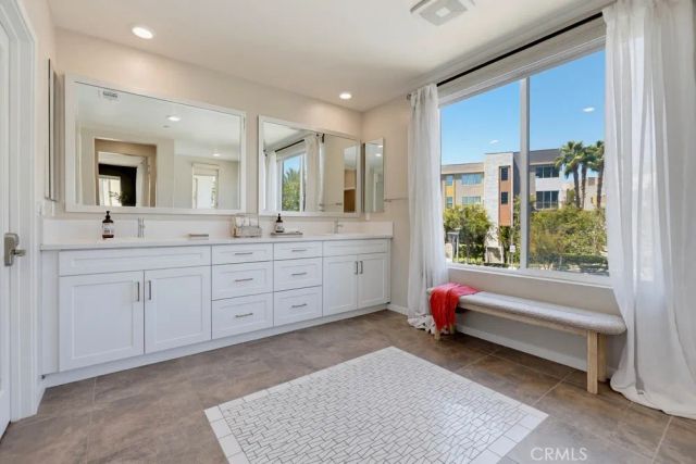 141 Tribeca, Irvine, CA 92612