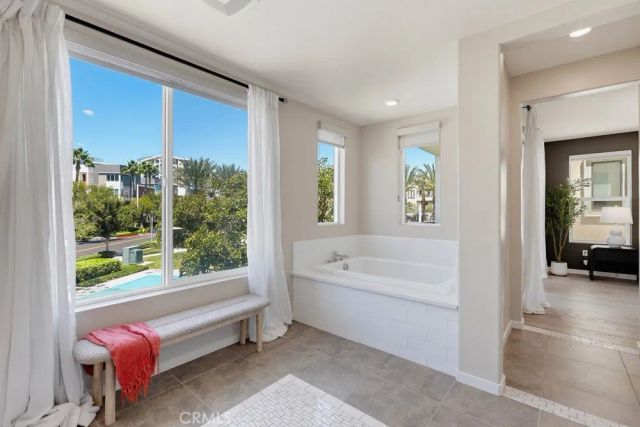 141 Tribeca, Irvine, CA 92612