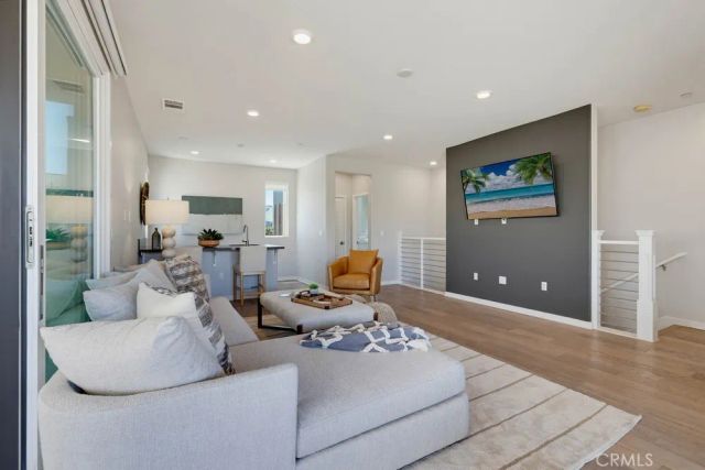 141 Tribeca, Irvine, CA 92612