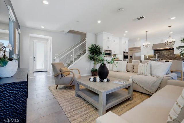 141 Tribeca, Irvine, CA 92612