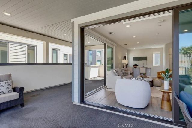 141 Tribeca, Irvine, CA 92612