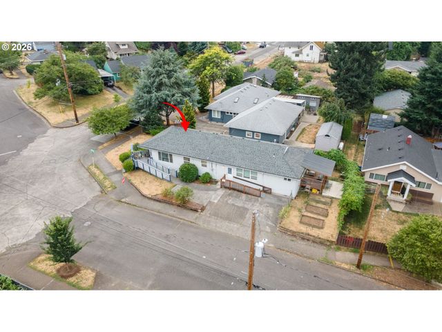 5903 N HOUGHTON St, Portland, OR 97203
