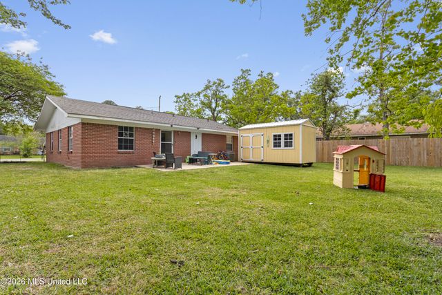 113 Alicia Street, Pass Christian, MS 39571