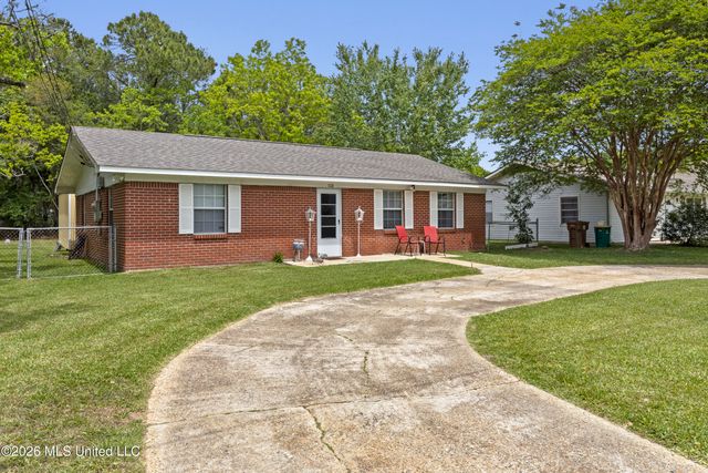 113 Alicia Street, Pass Christian, MS 39571