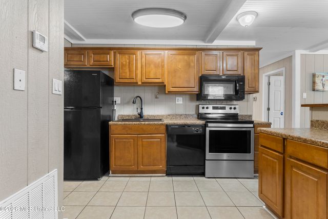 113 Alicia Street, Pass Christian, MS 39571