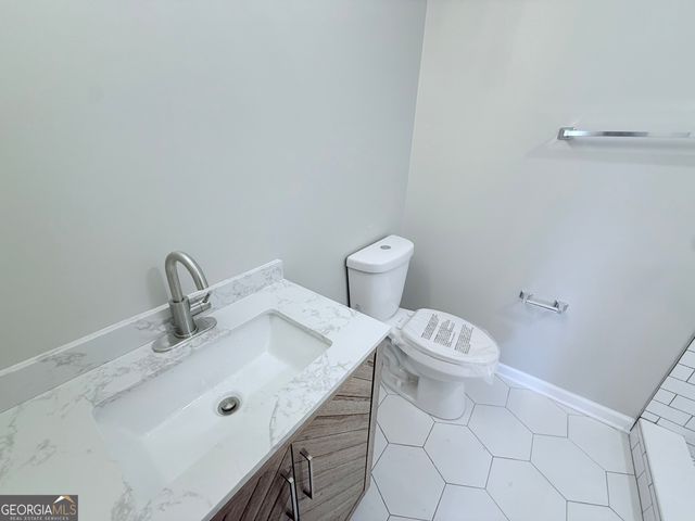 1634 Lake Jodeco Road, Jonesboro, GA 30236